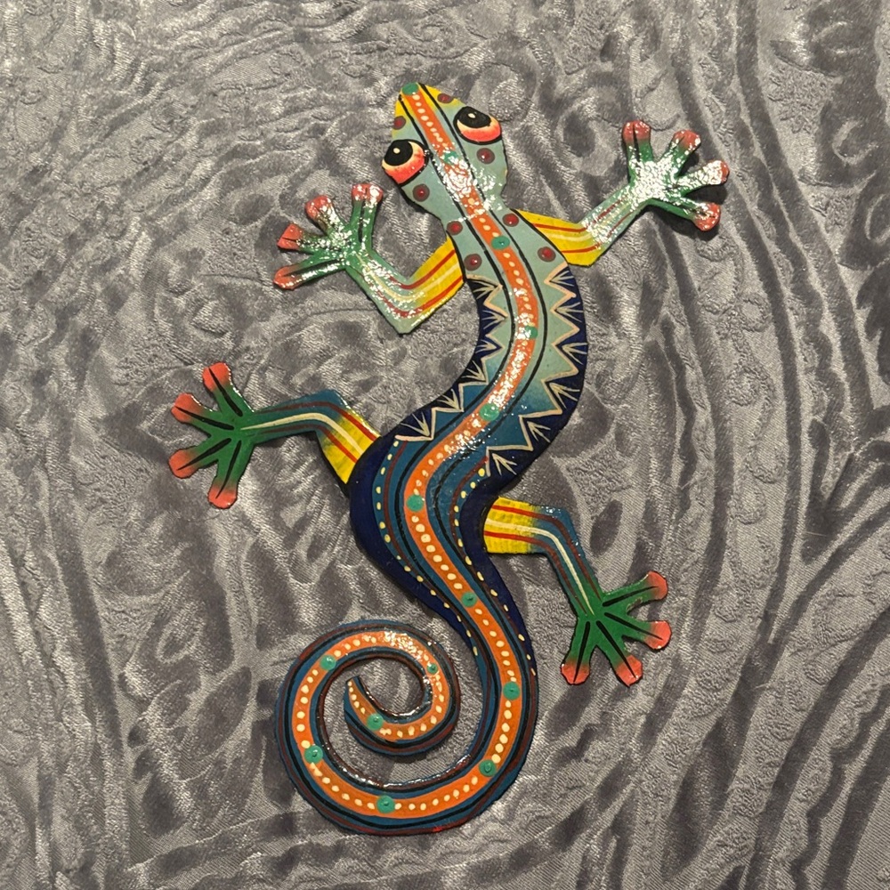 Colorful Metal Gecko Wall